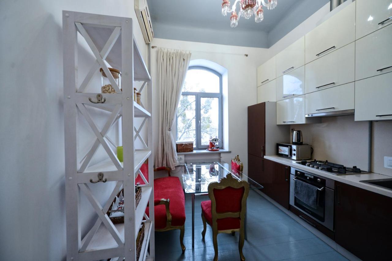 Artol Gorodetskogo apartment Kyiv Exterior foto