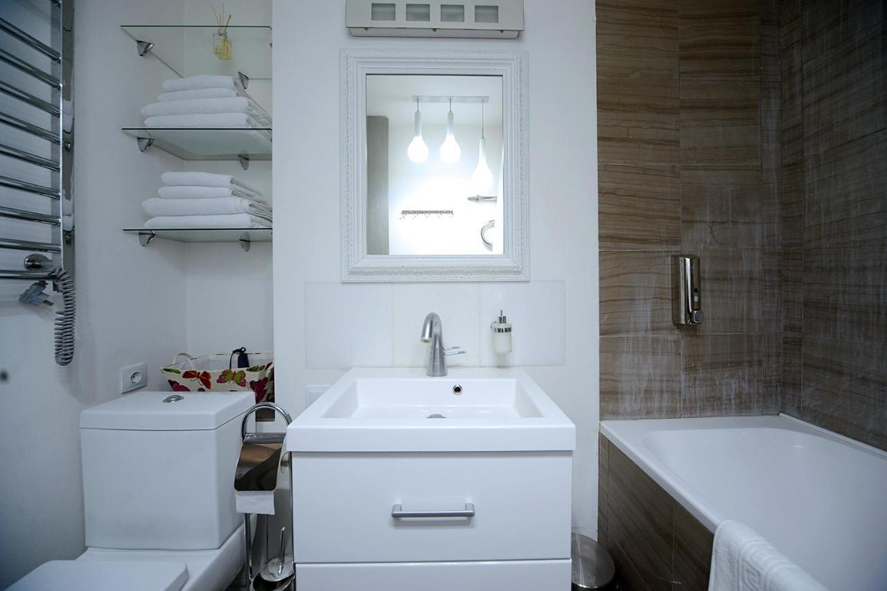 Artol Gorodetskogo apartment Kyiv Exterior foto