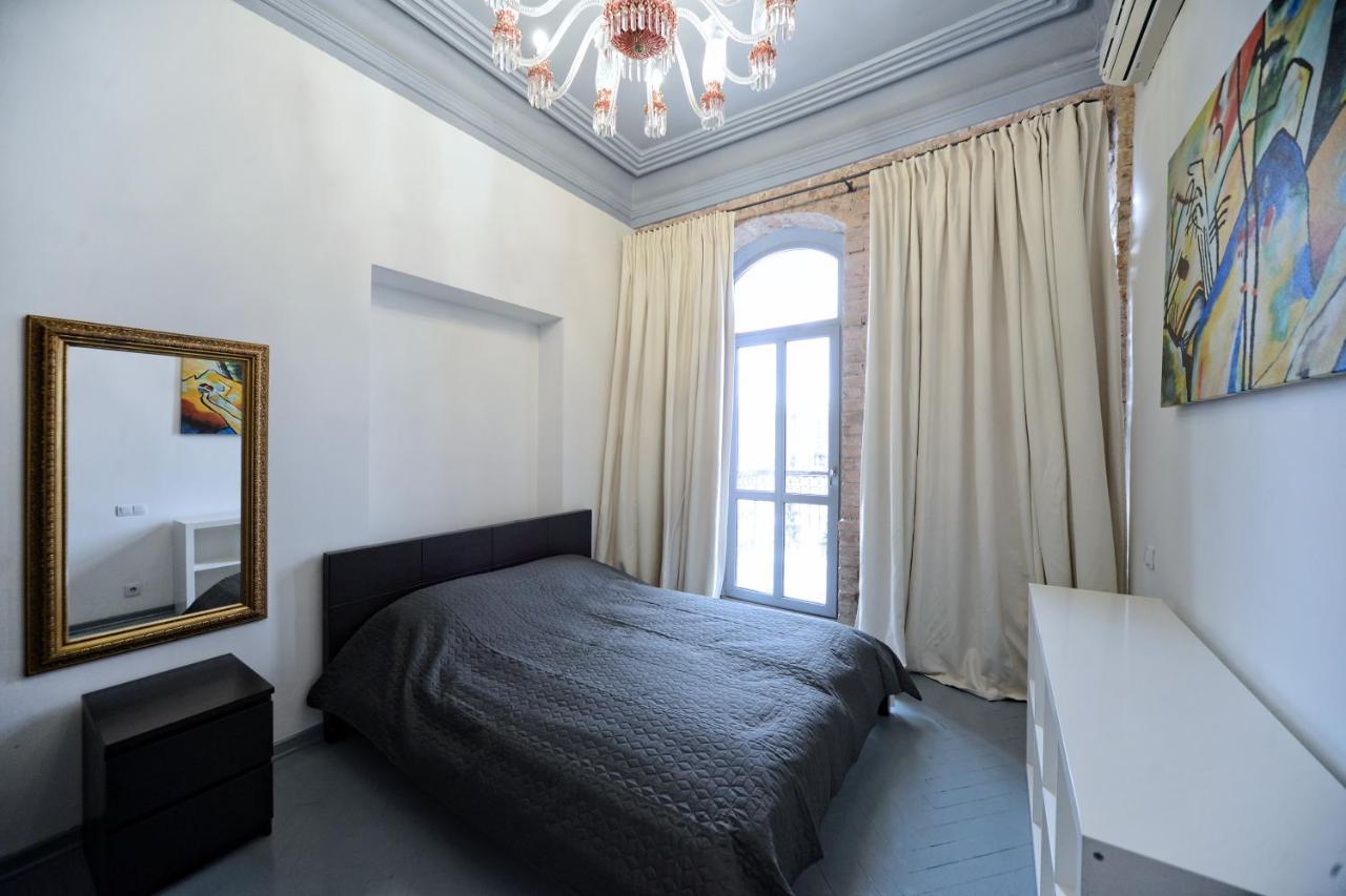 Artol Gorodetskogo apartment Kyiv Exterior foto
